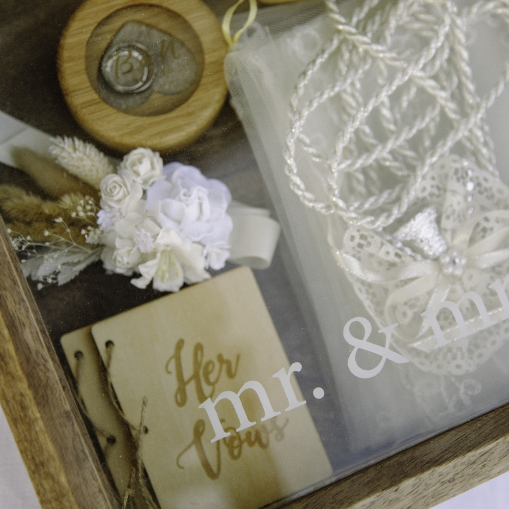 Mr&Mrs Box